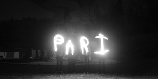 PARI LIGHT TRAILS2 PARI LIGHT TRAILS2