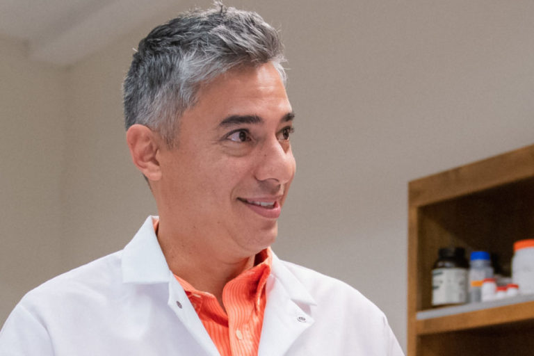 hugoncsmall 938x630 1